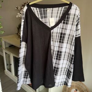 NWT Cato Black and White Plaid V Neck Long Sleeve Knit Top Sweater Blouse Shirt